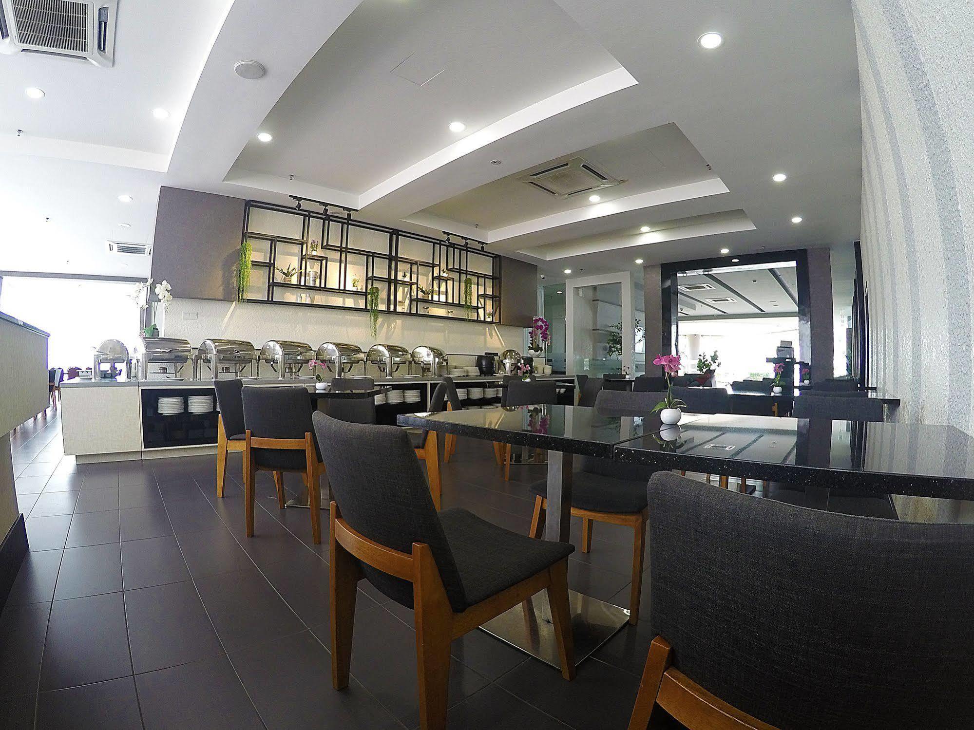 Amansari Hotel Nusajaya Nusajaya  Εξωτερικό φωτογραφία