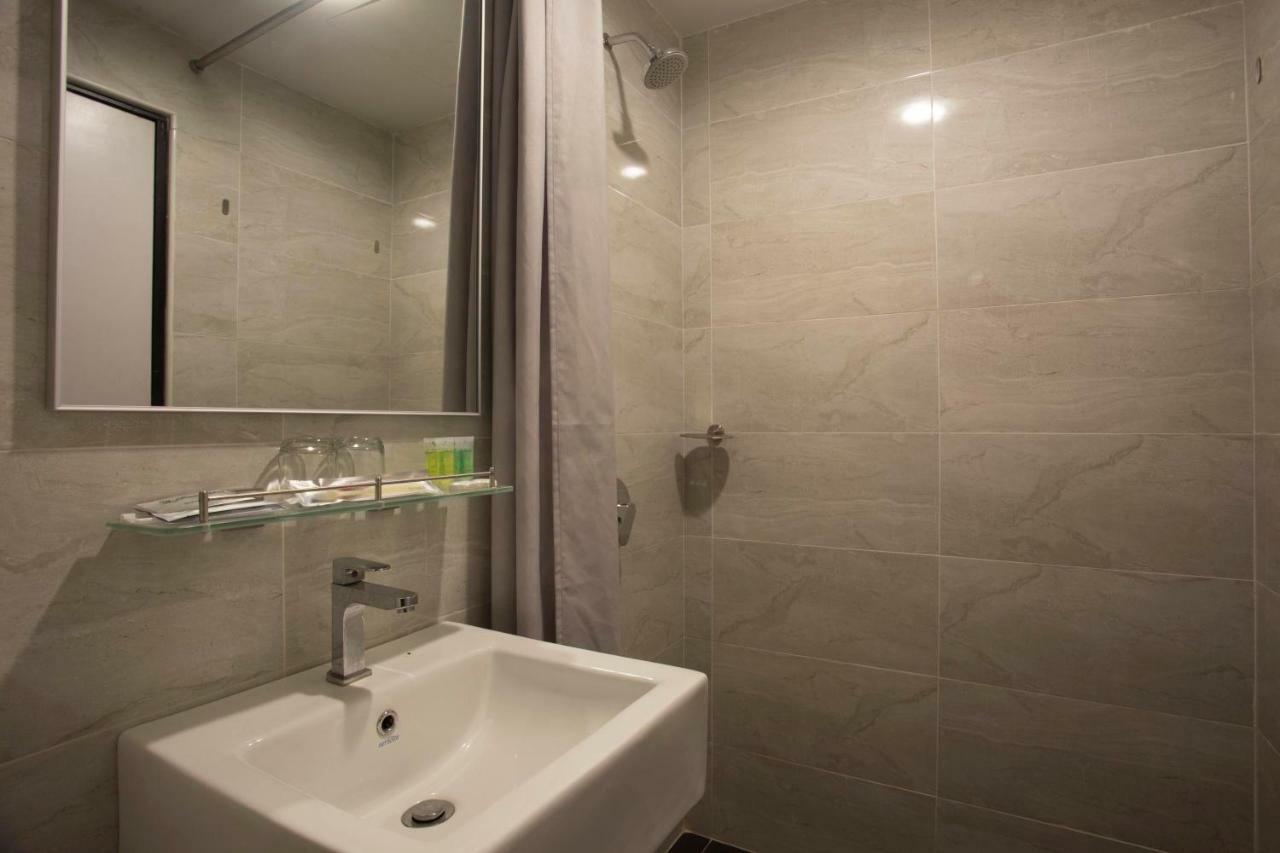 Amansari Hotel Nusajaya Nusajaya  Εξωτερικό φωτογραφία